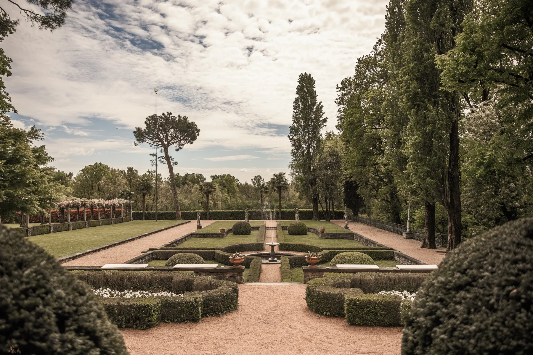 Giardino all'italiana con fontana