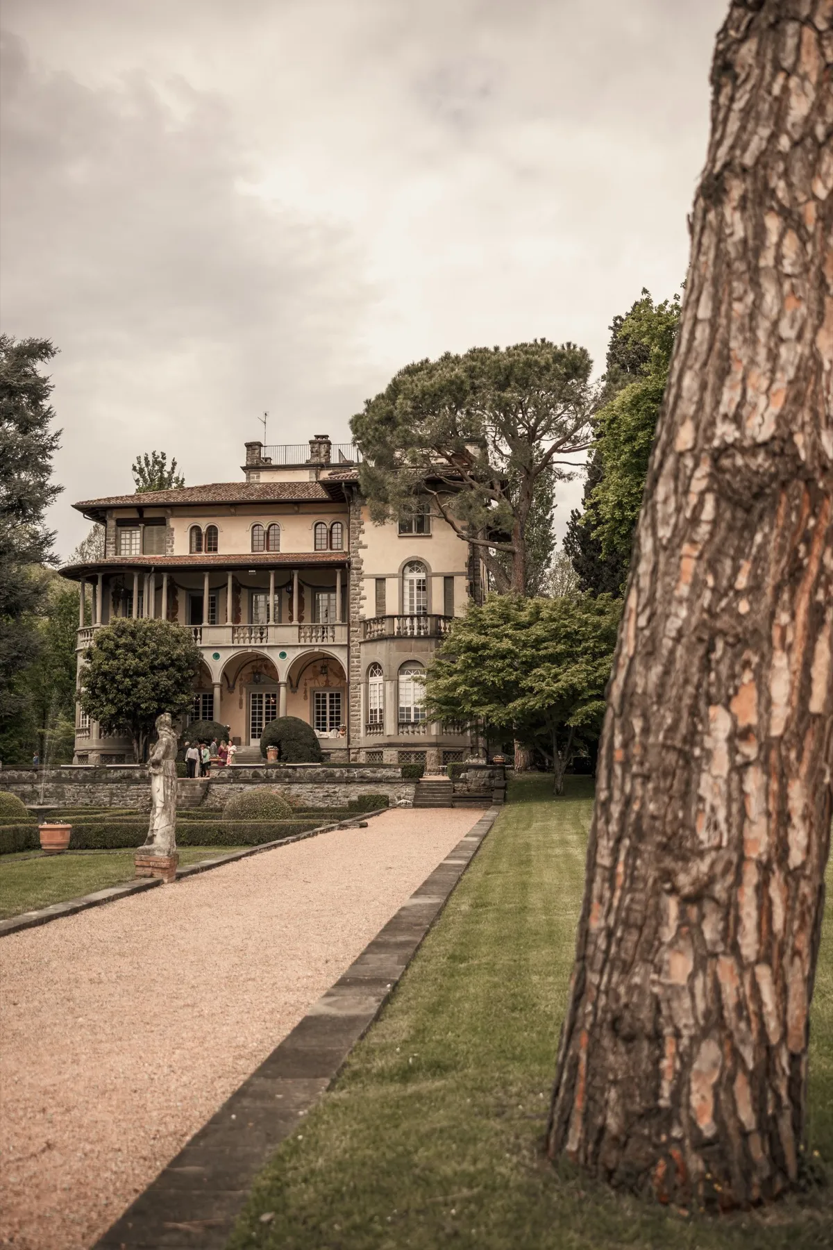 La villa tra i pini del parco