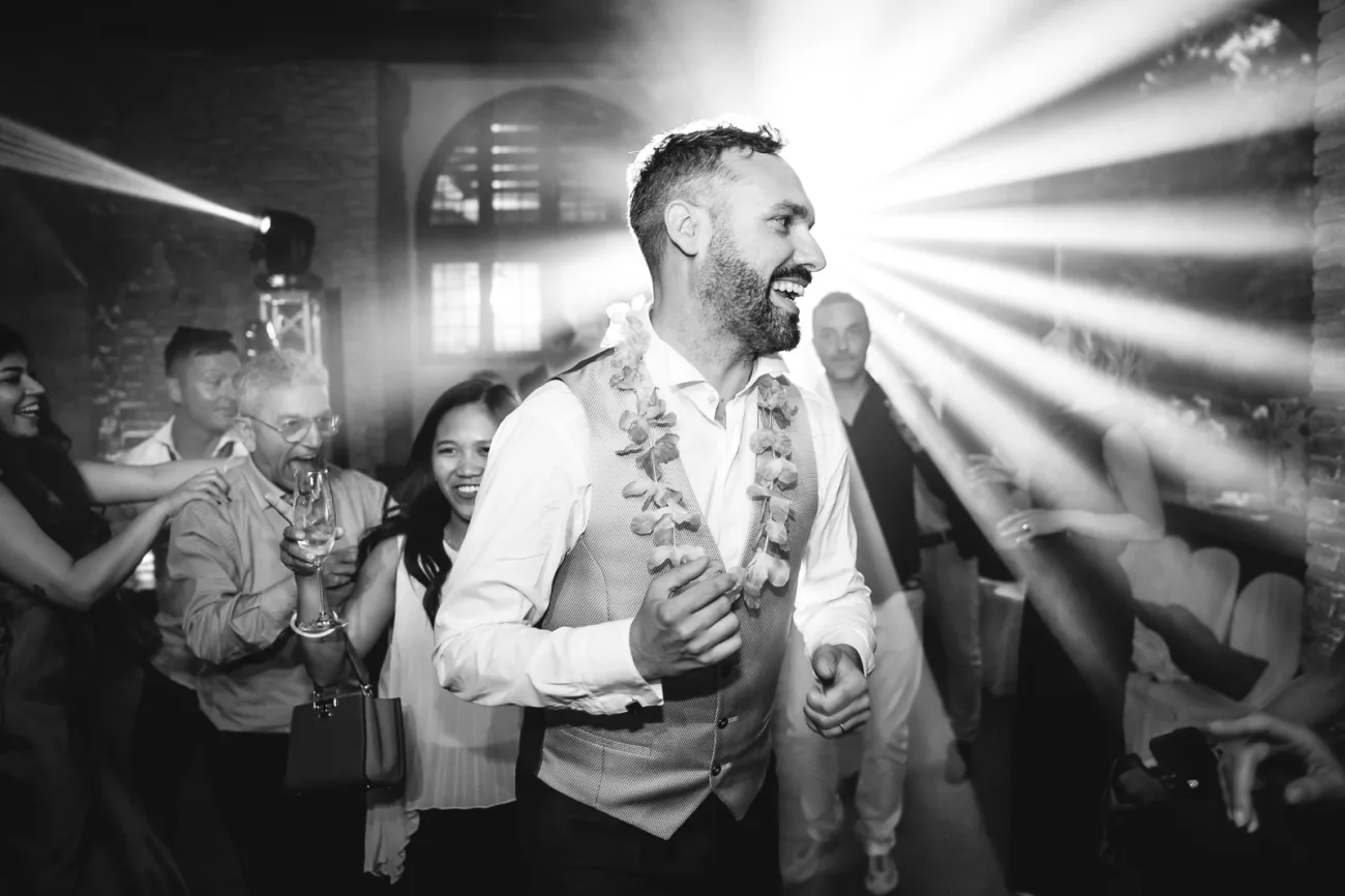 Angolo sigari e distillati durante la serata